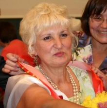 «Супер бабушкой – 2013» стала роскошная блондинка